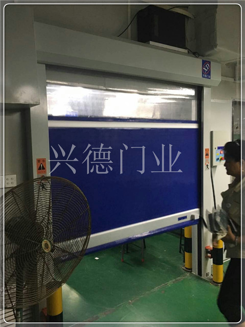 虎門(mén) 工業(yè)自動(dòng)快速堆積門(mén)