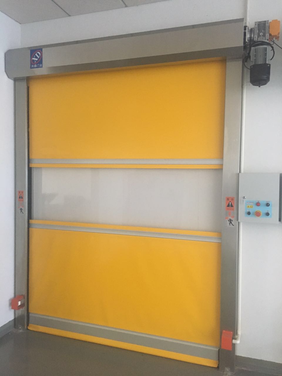 佛山快速卷簾門的厚度是多少？